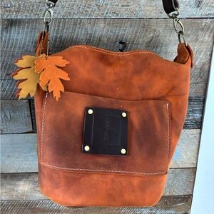 Bergamot + Amor Angelo Bucket Tote (Leaf flair NOT included)